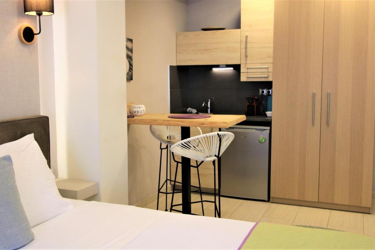 Aiolos Apartments Ermou 64 2Nd Floor Suites Athens Exterior photo